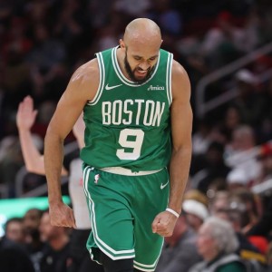 星空体育官方网站-NBA-六人得分上双 凯尔特人轻松战胜火箭