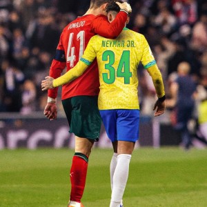 星空体育官方网站-同天生日！祝34岁内马尔+41岁C罗生日快乐，吧友们留下真挚祝福